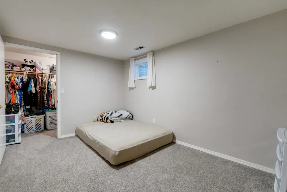 8201 N General Lee Way, Spokane, WA 99208