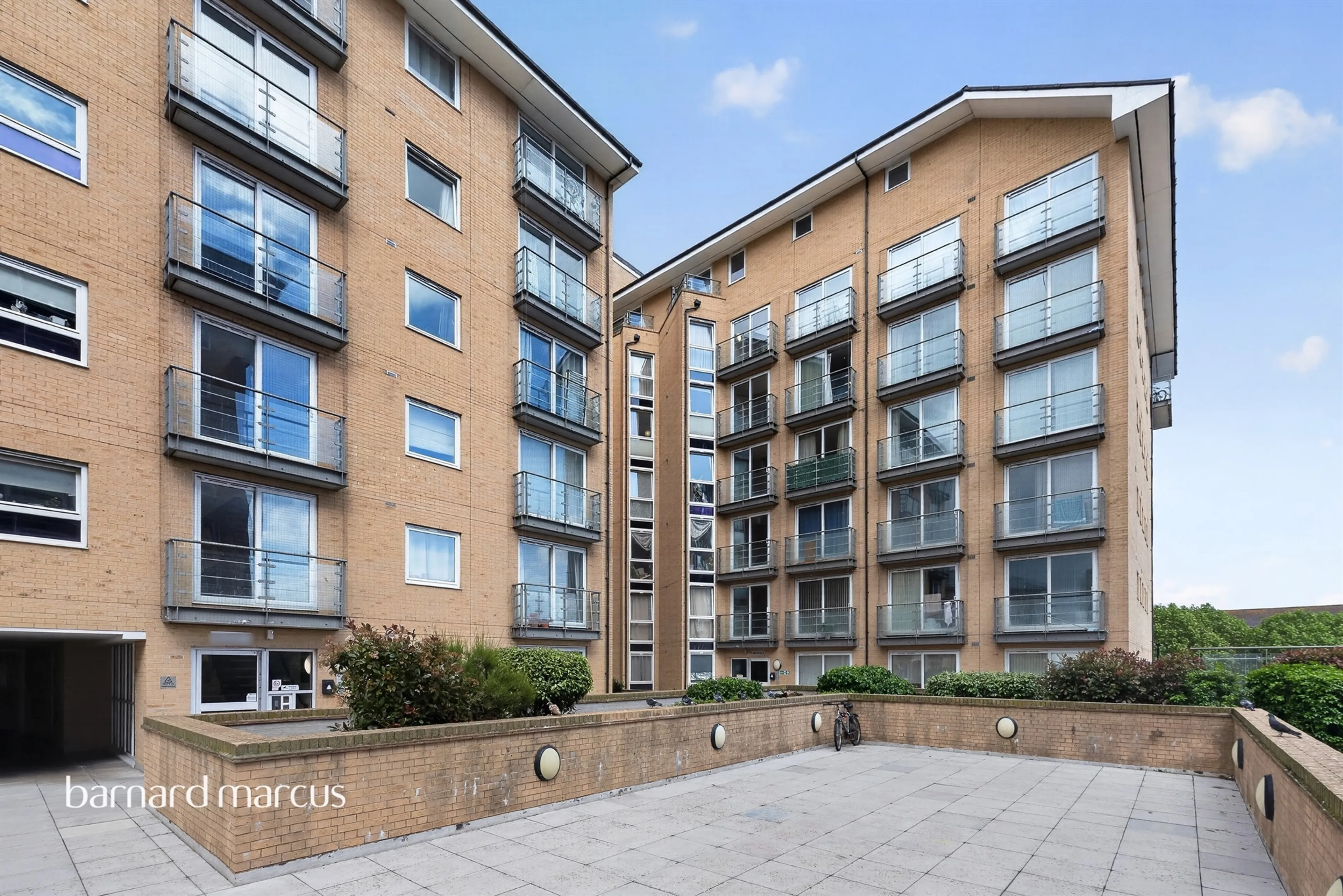 Property at Bedfont Lane, Feltham