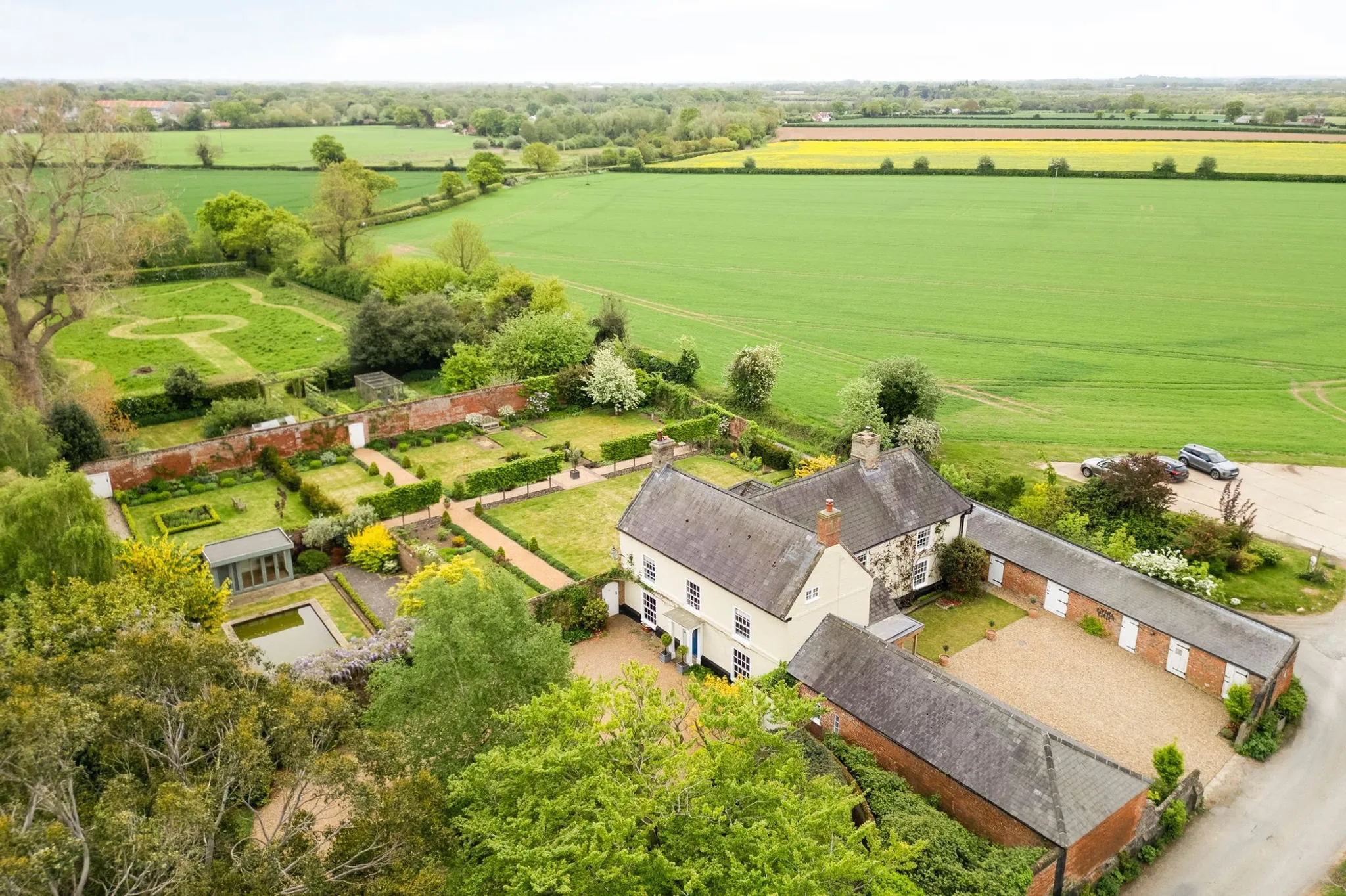 Exceptional Grade Ii Listed Farmhouse In Stalham