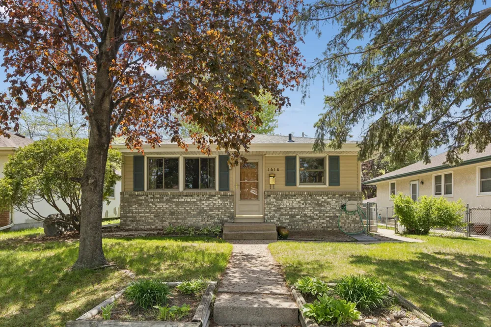 1618 McLean Ave, Saint Paul, MN 55106