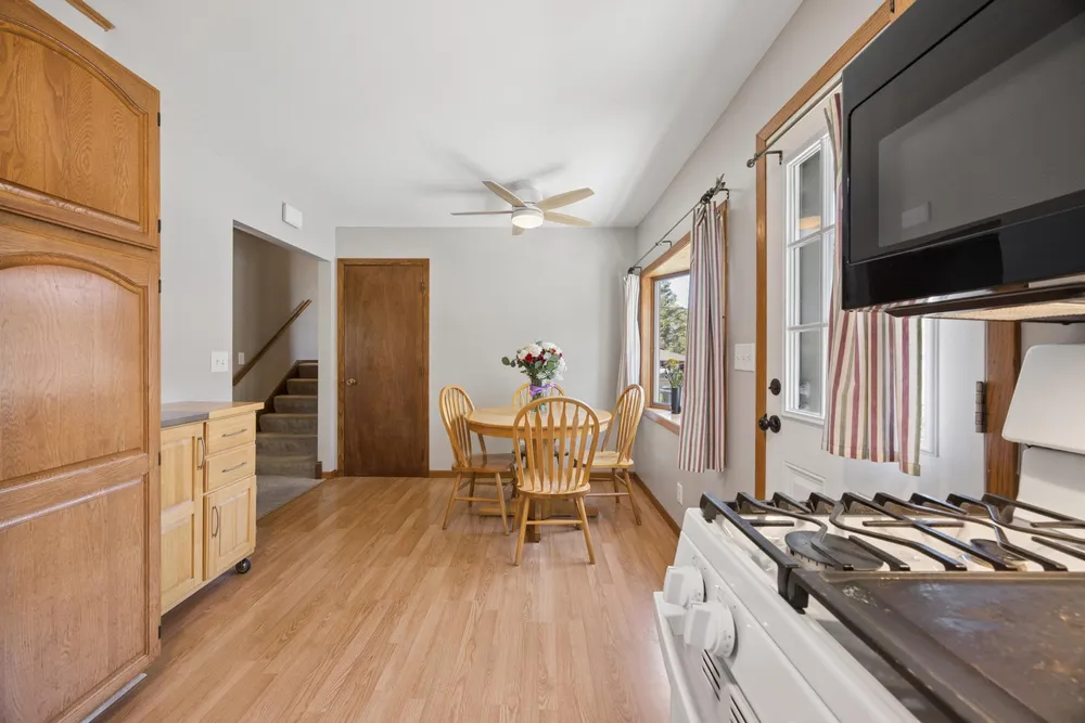 1618 McLean Ave, Saint Paul, MN 55106