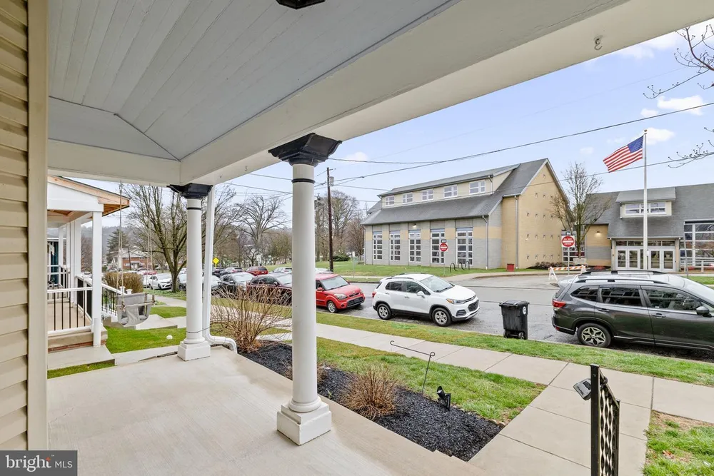 100 E 6th Ave, Conshohocken, PA 19428