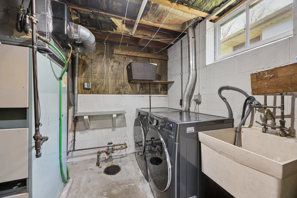 1618 McLean Ave, Saint Paul, MN 55106