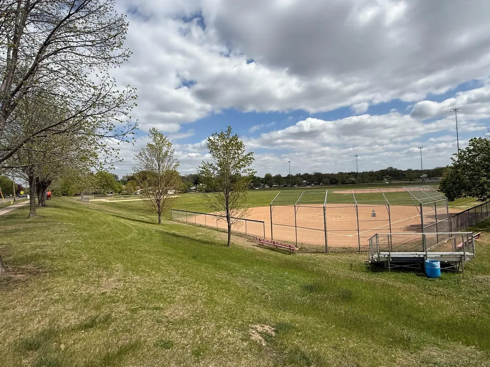 1618 McLean Ave, Saint Paul, MN 55106