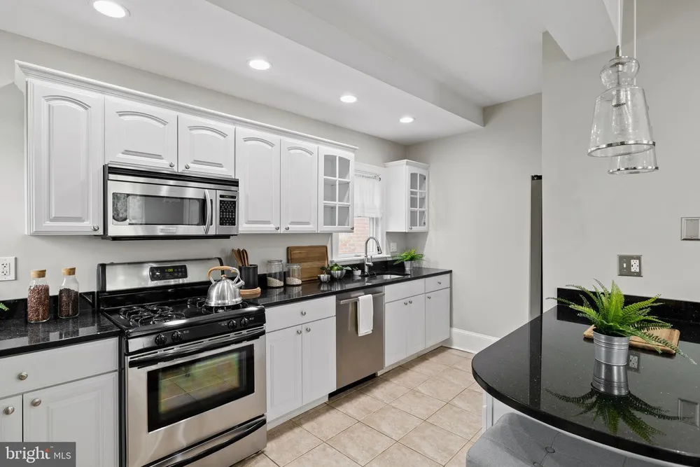 100 E 6th Ave, Conshohocken, PA 19428