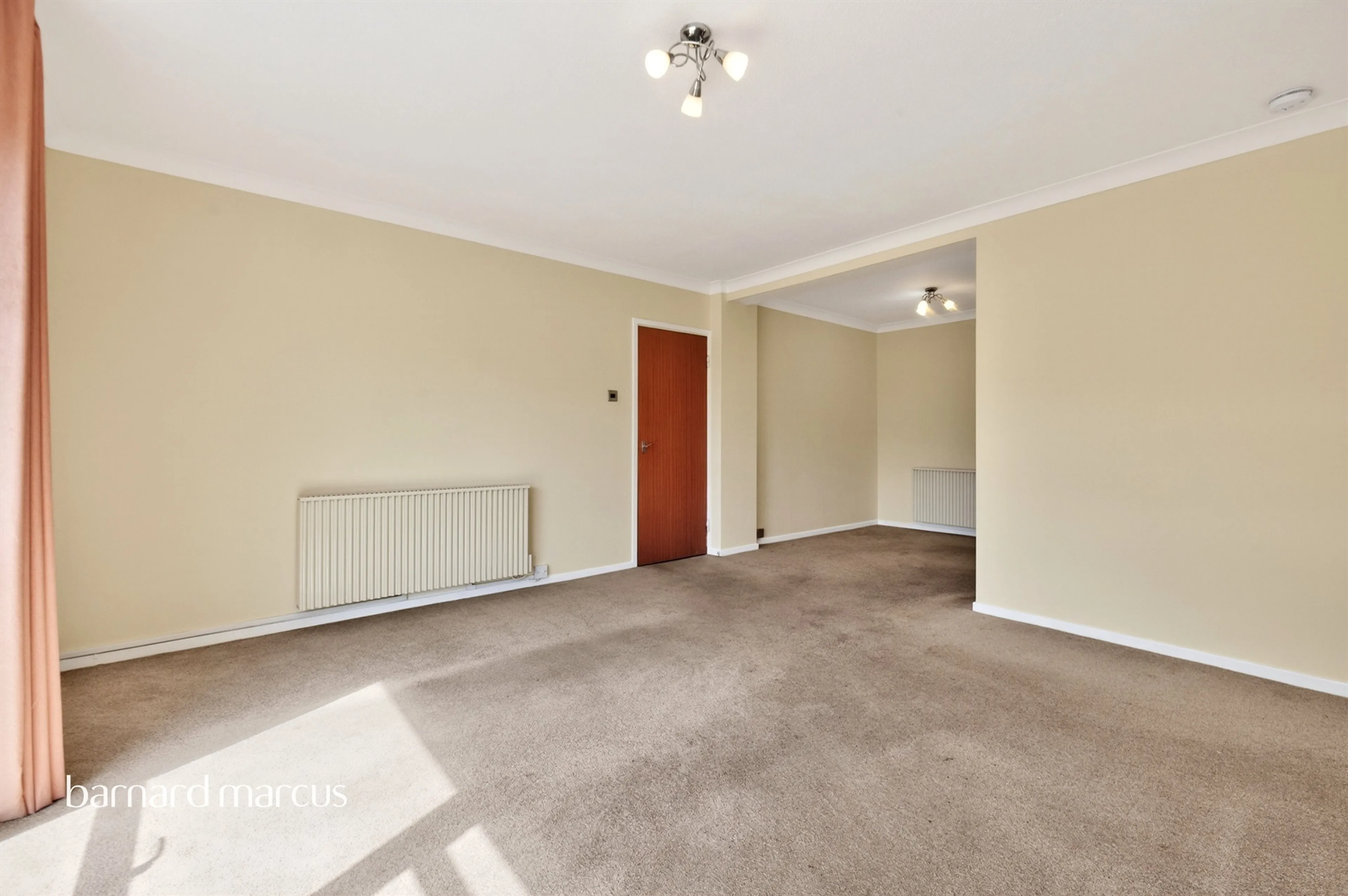 Property at The Avenue, SURBITON