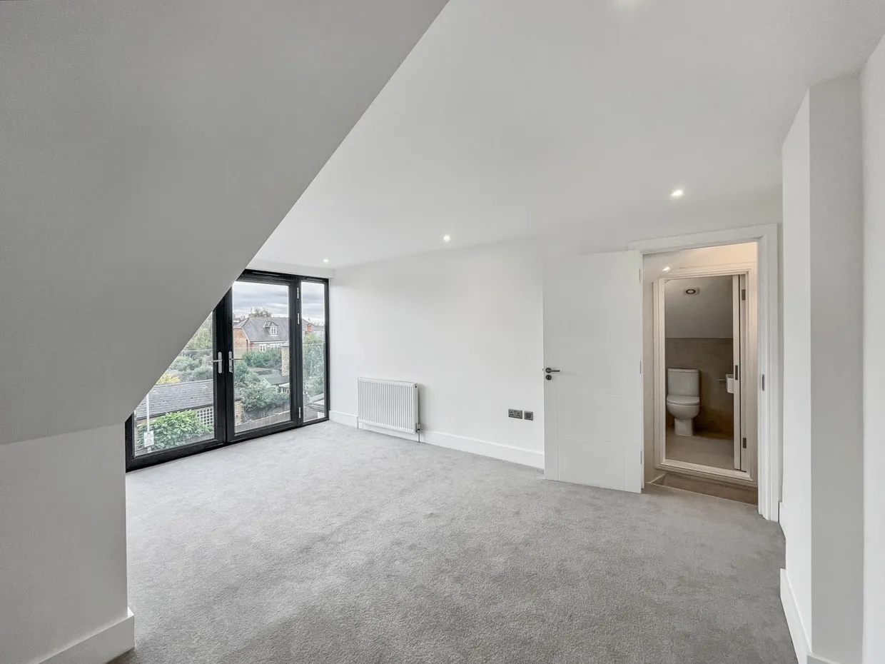 Clifton Road, Kingston Upon Thames, KT2 photo 18
