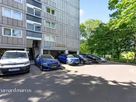 Tunworth Crescent, London photo