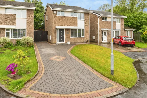 Stonecrop Close, Birchwood, Warringto...