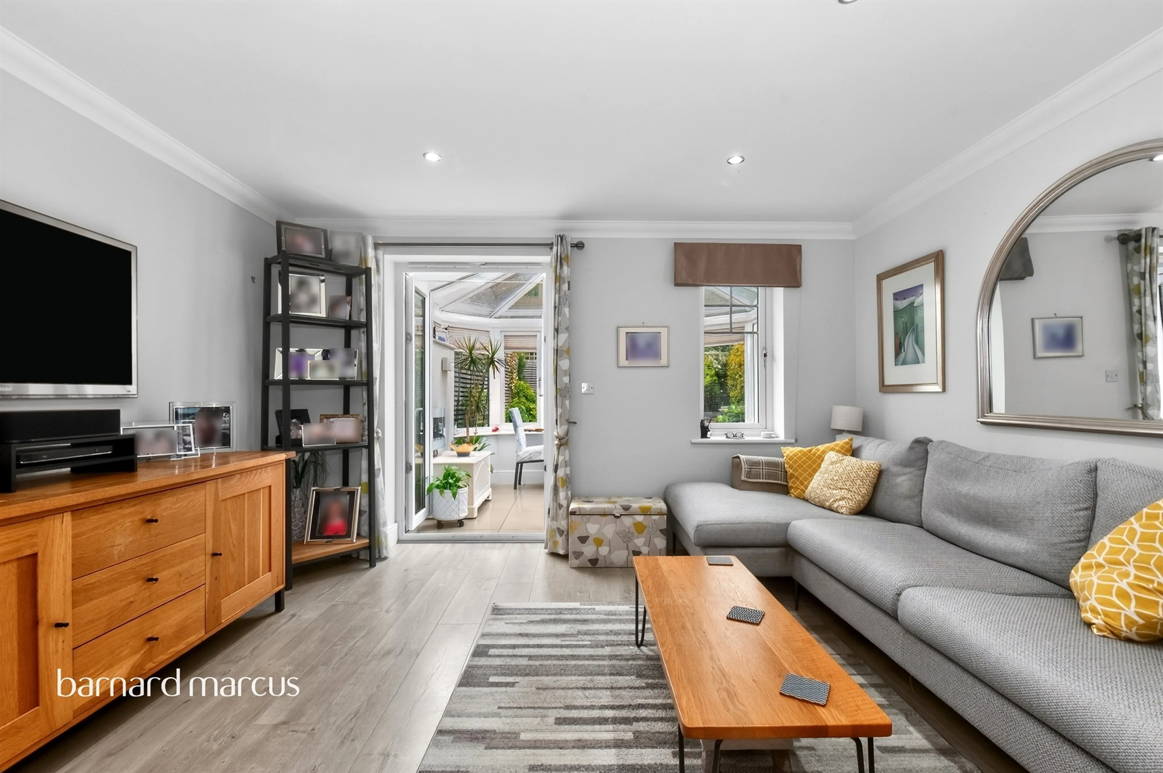 Property at Hengest Avenue, Esher