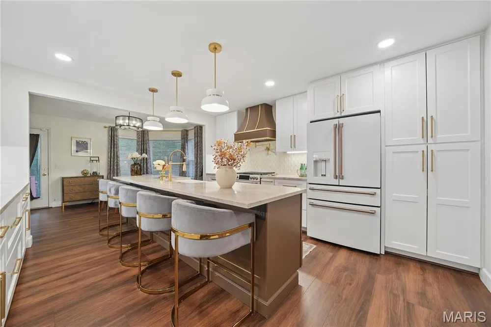 2 Forest Park Circle, Lake St Louis, MO 63367
