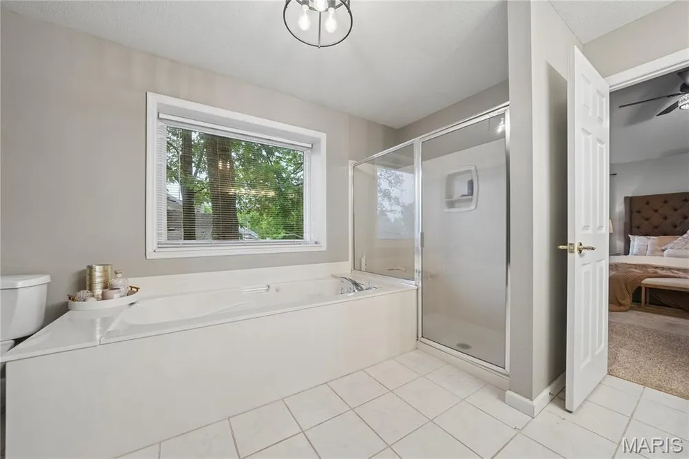 2 Forest Park Circle, Lake St Louis, MO 63367
