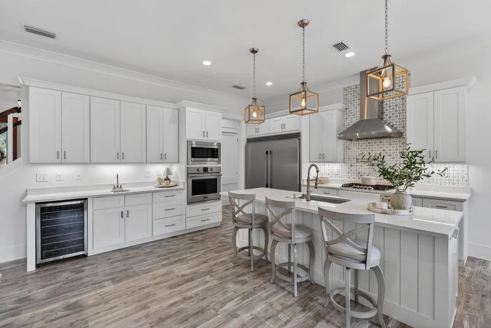 6 Plantation Oaks Dr, Mary Esther, FL 32569