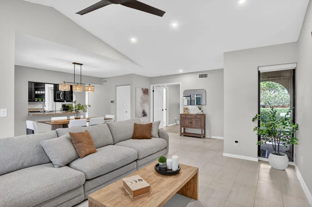 5530 Coach House Circle, Boca Raton, FL 33486