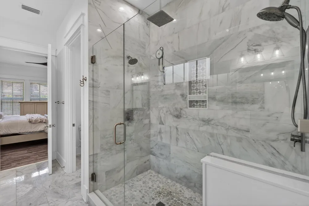 6 Plantation Oaks Dr, Mary Esther, FL 32569