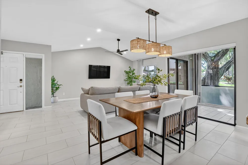 5530 Coach House Circle, Boca Raton, FL 33486