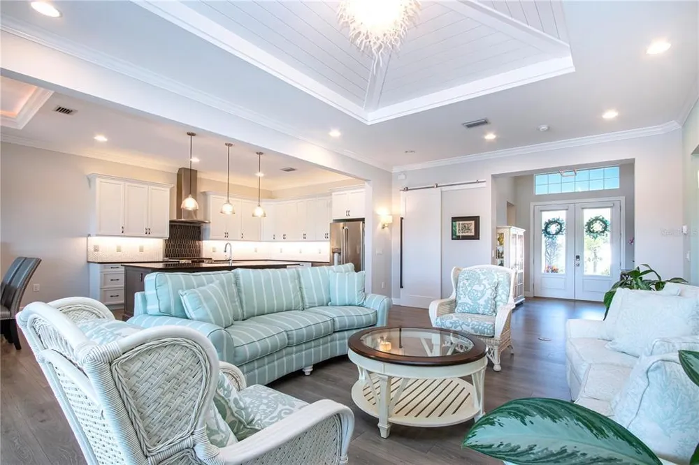 7732 Sandhill Lake Dr, Sarasota, FL 34241