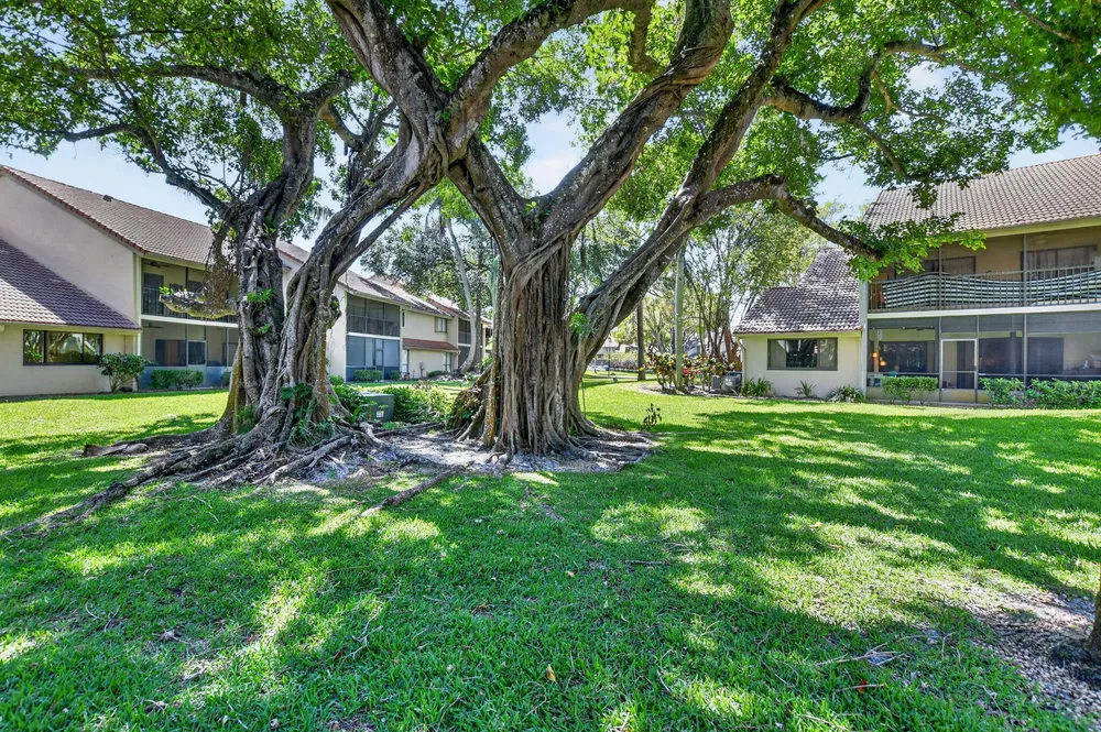 5530 Coach House Circle, Boca Raton, FL 33486