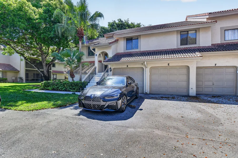 5530 Coach House Circle, Boca Raton, FL 33486