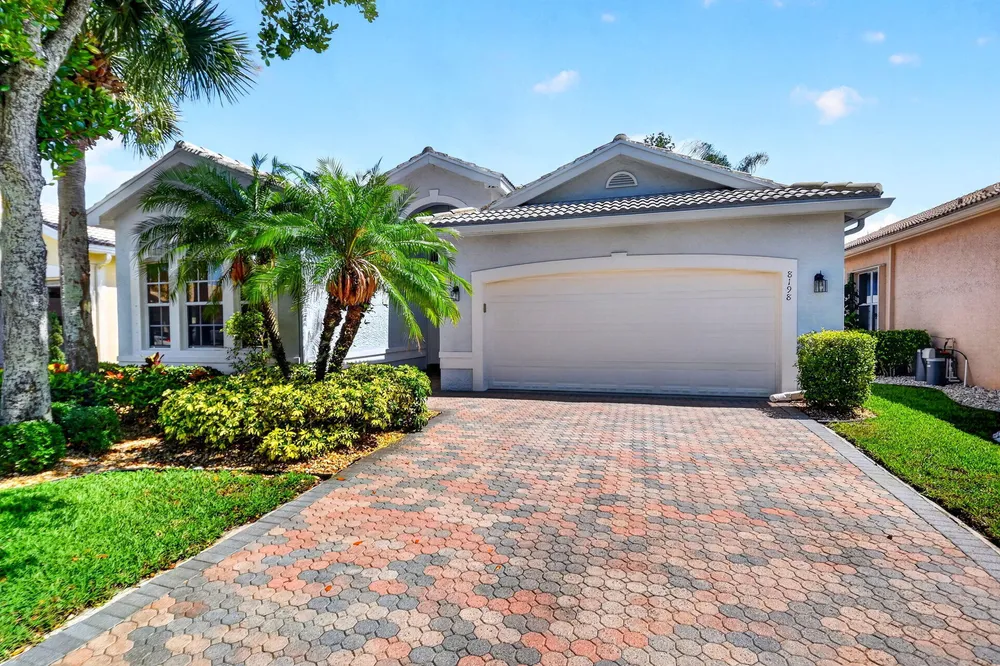 8198 Azure Coast Blvd, Lake Worth, FL 33467