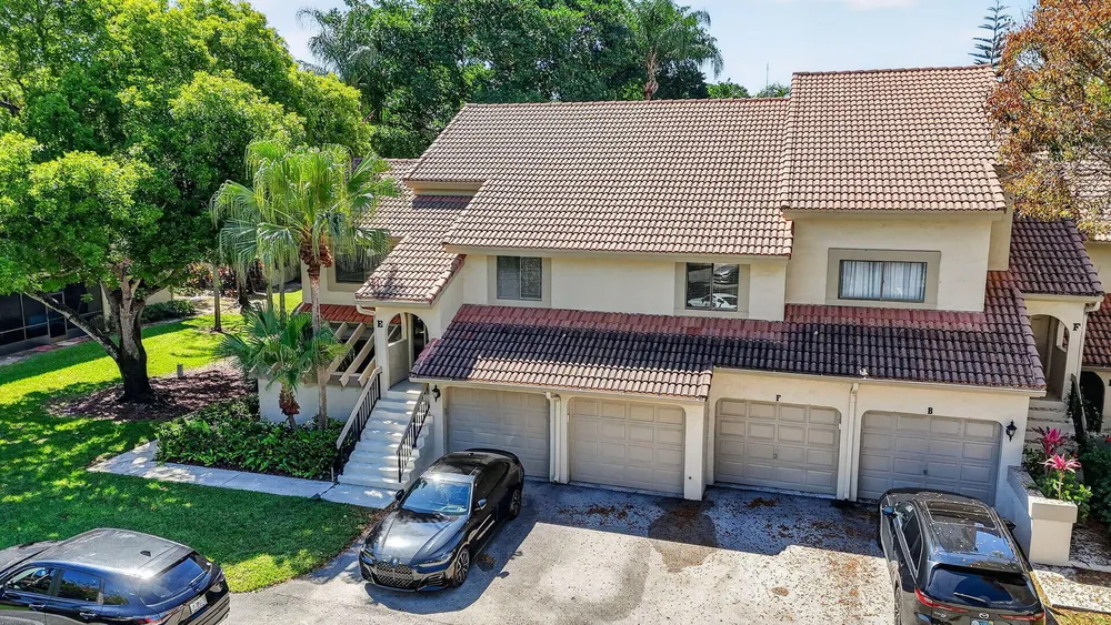 5530 Coach House Circle, Boca Raton, FL 33486