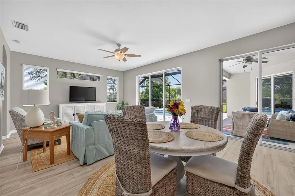 13332 Purple Finch Circle, Lakewood Ranch, FL 34202