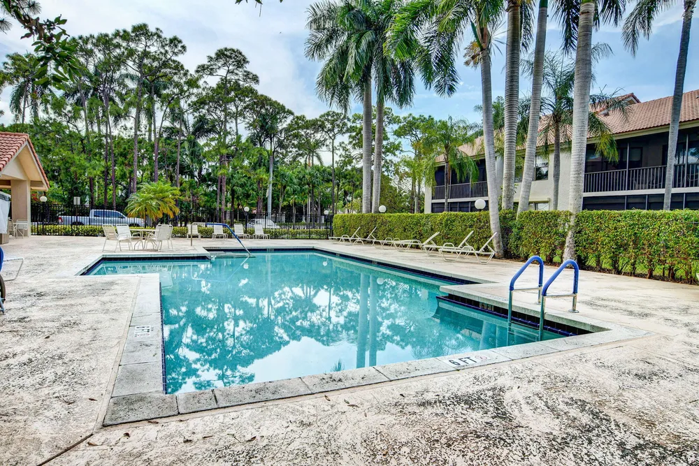 5530 Coach House Circle, Boca Raton, FL 33486