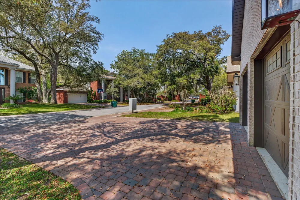 6 Plantation Oaks Dr, Mary Esther, FL 32569
