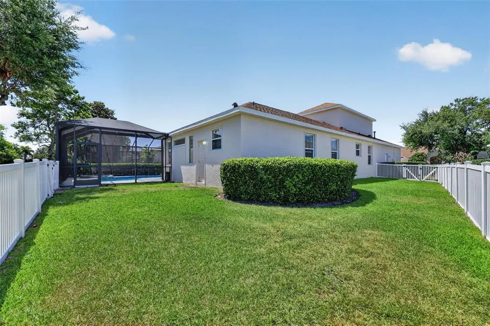 13332 Purple Finch Circle, Lakewood Ranch, FL 34202