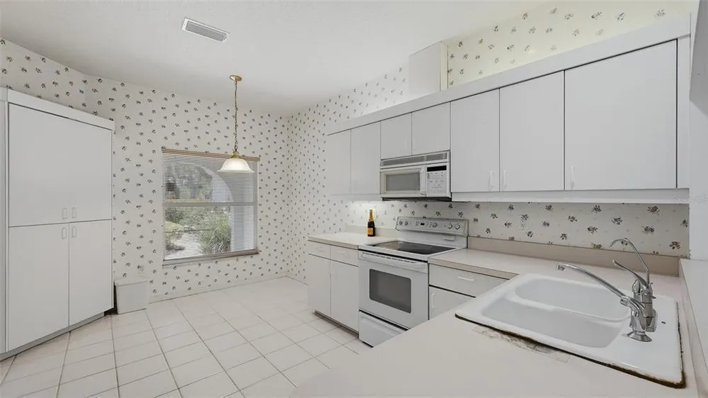 4153 Entrada Ct, Sarasota, FL 34238
