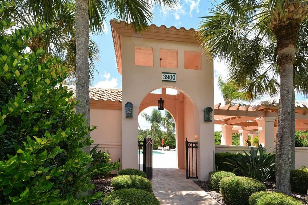 4153 Entrada Ct, Sarasota, FL 34238