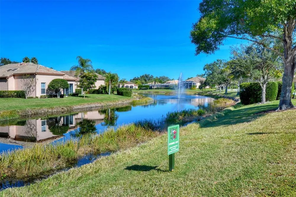 4153 Entrada Ct, Sarasota, FL 34238