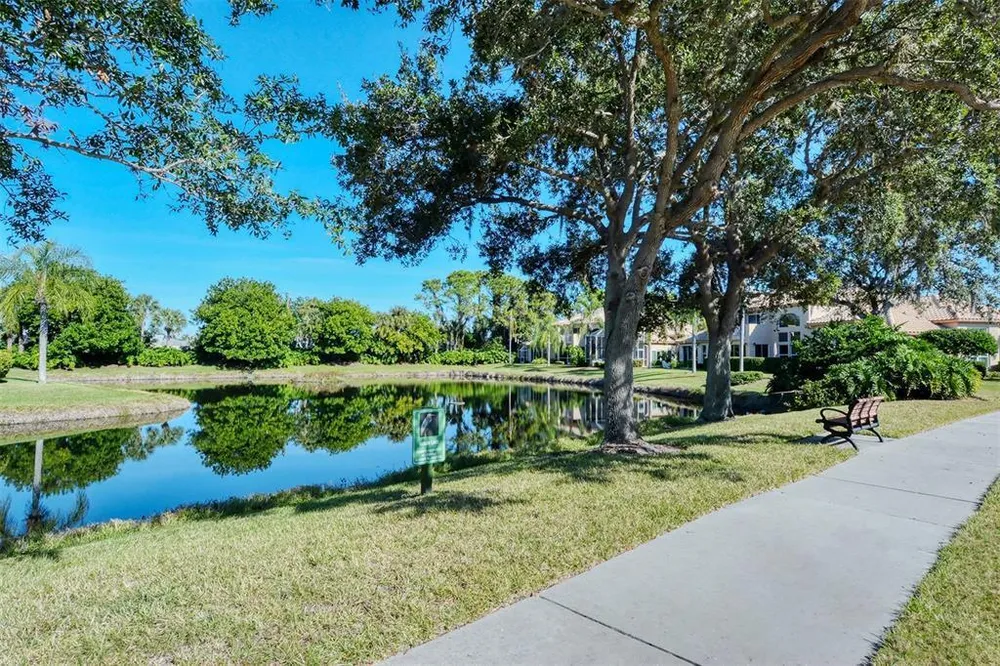 4153 Entrada Ct, Sarasota, FL 34238