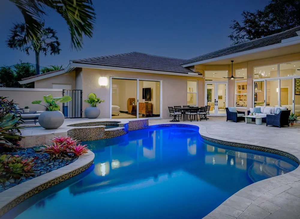 2483 Eagle Watch Ct, Weston, FL 33327