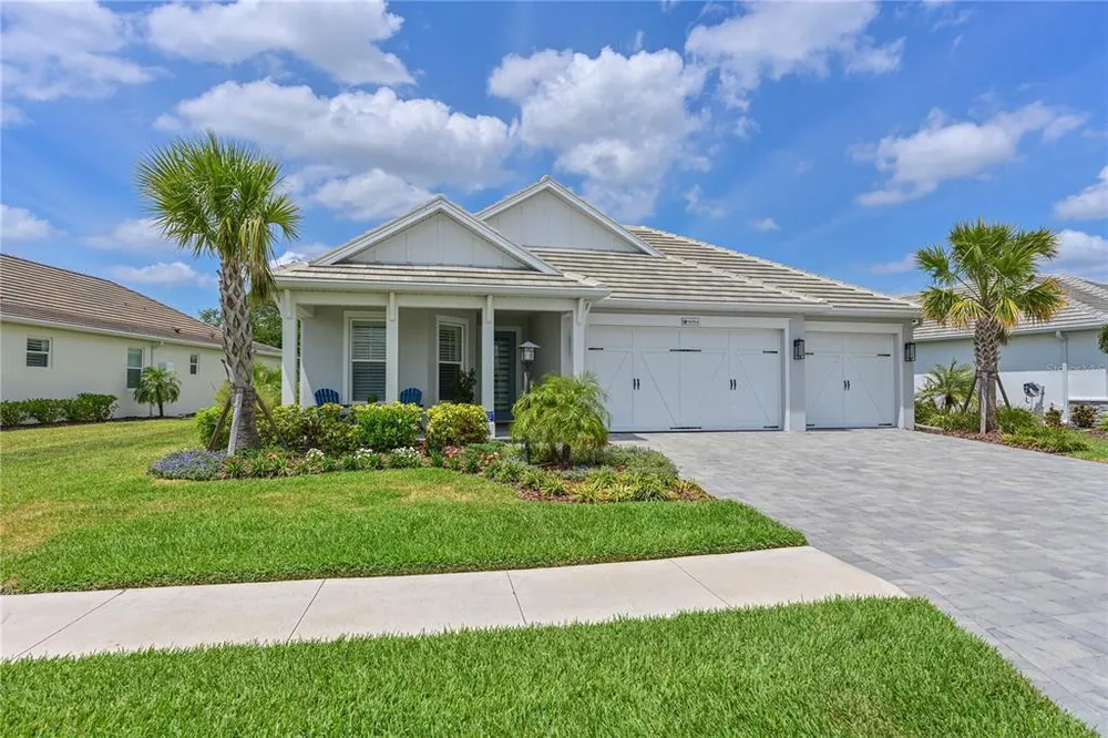 8084 Slipway Dr, Sarasota, FL 34240