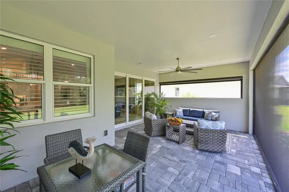 8084 Slipway Dr, Sarasota, FL 34240