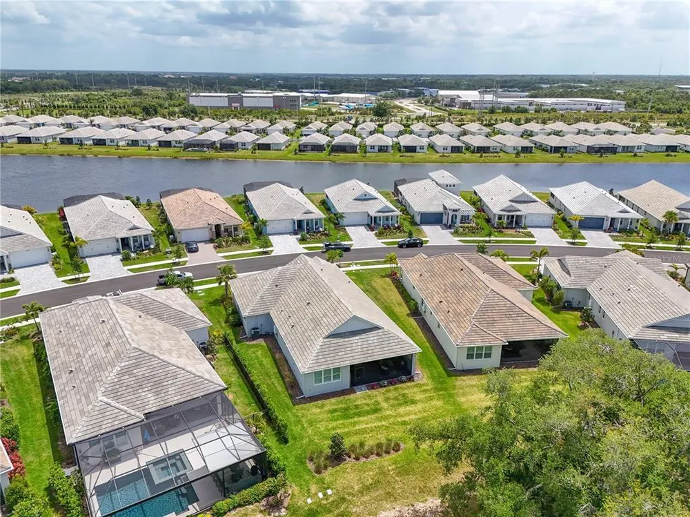 8084 Slipway Dr, Sarasota, FL 34240