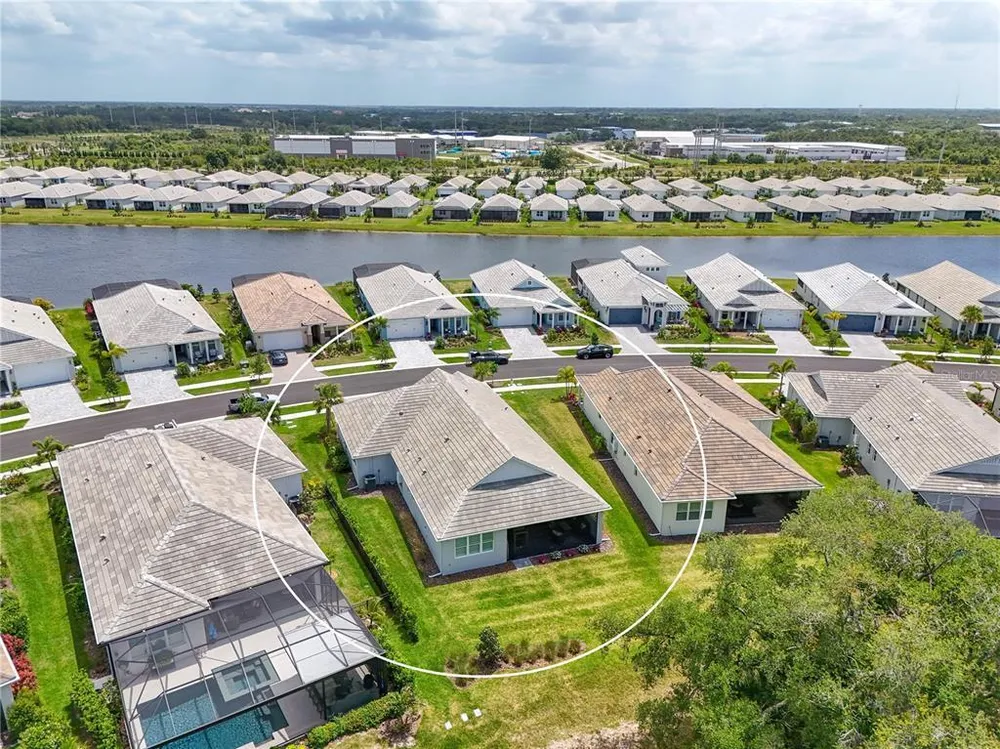 8084 Slipway Dr, Sarasota, FL 34240