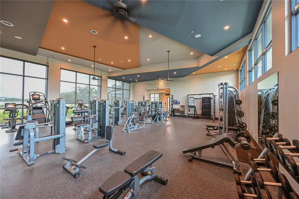 8084 Slipway Dr, Sarasota, FL 34240