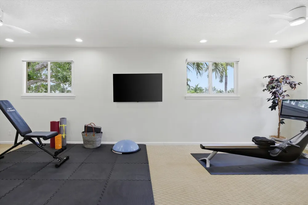 2483 Eagle Watch Ct, Weston, FL 33327