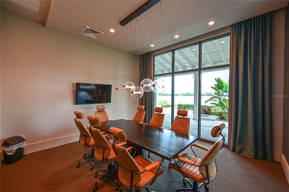 8084 Slipway Dr, Sarasota, FL 34240
