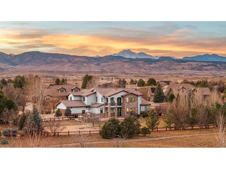 8712 Portico Ln, Longmont, CO 80503