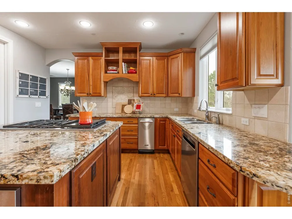8712 Portico Ln, Longmont, CO 80503