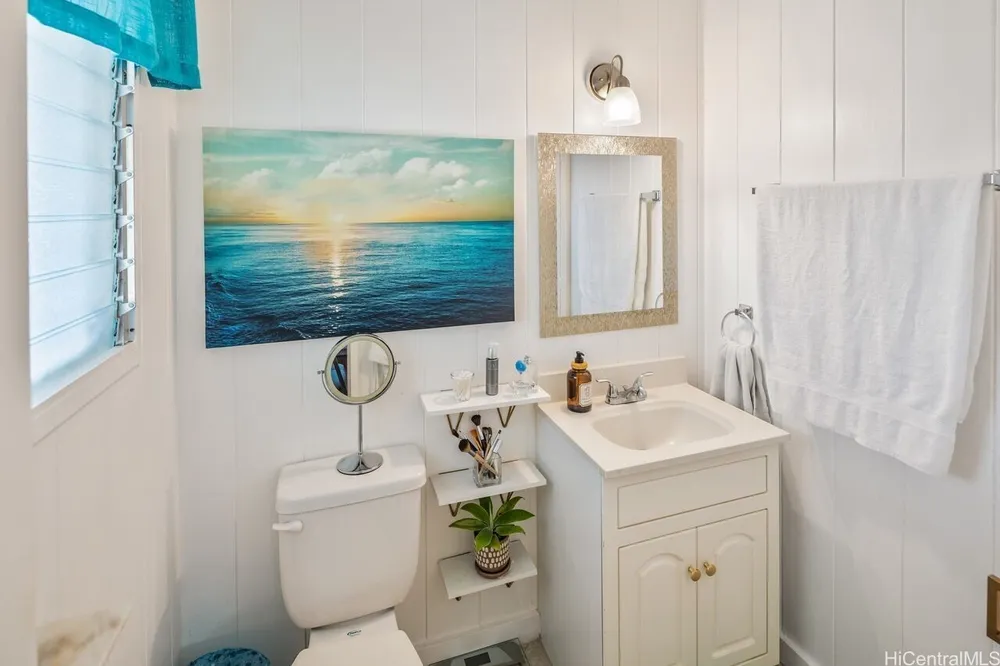 1834 St Louis Dr, Honolulu, HI 96816