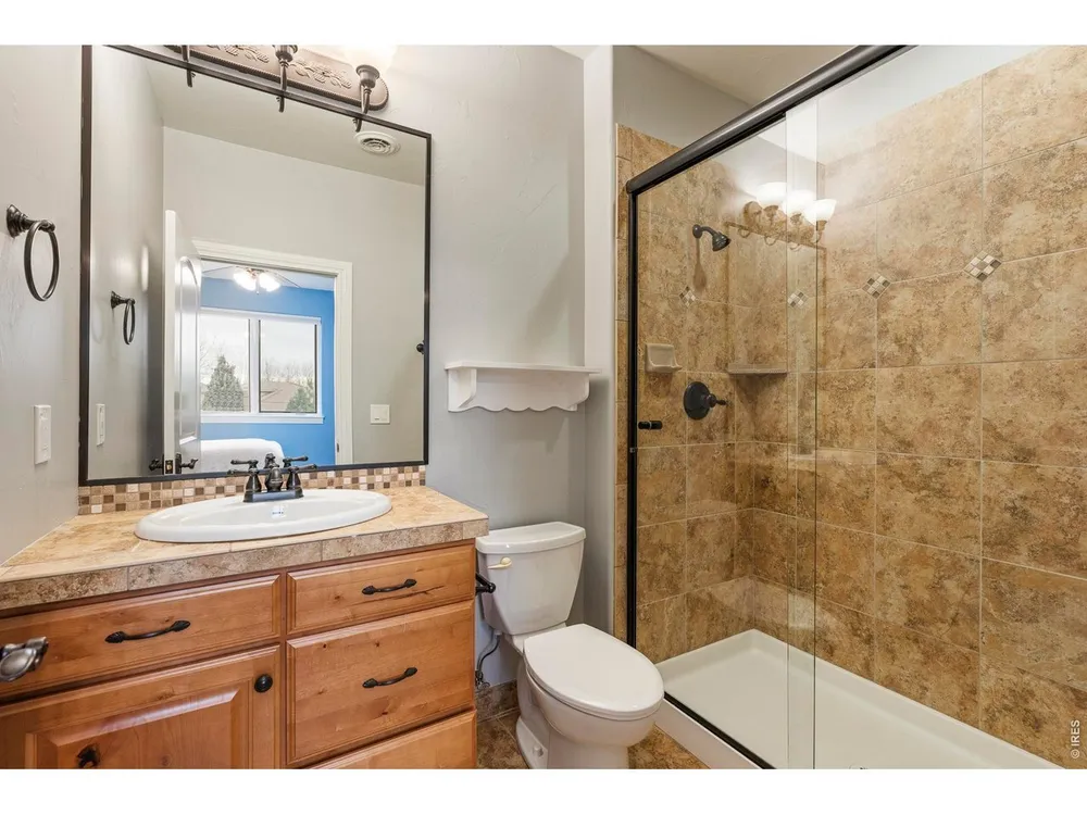 8712 Portico Ln, Longmont, CO 80503