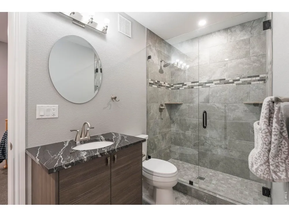 8712 Portico Ln, Longmont, CO 80503