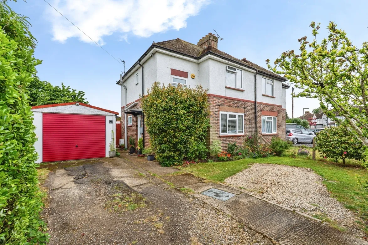 Eden Grove Road, West Byfleet, Surrey, KT14