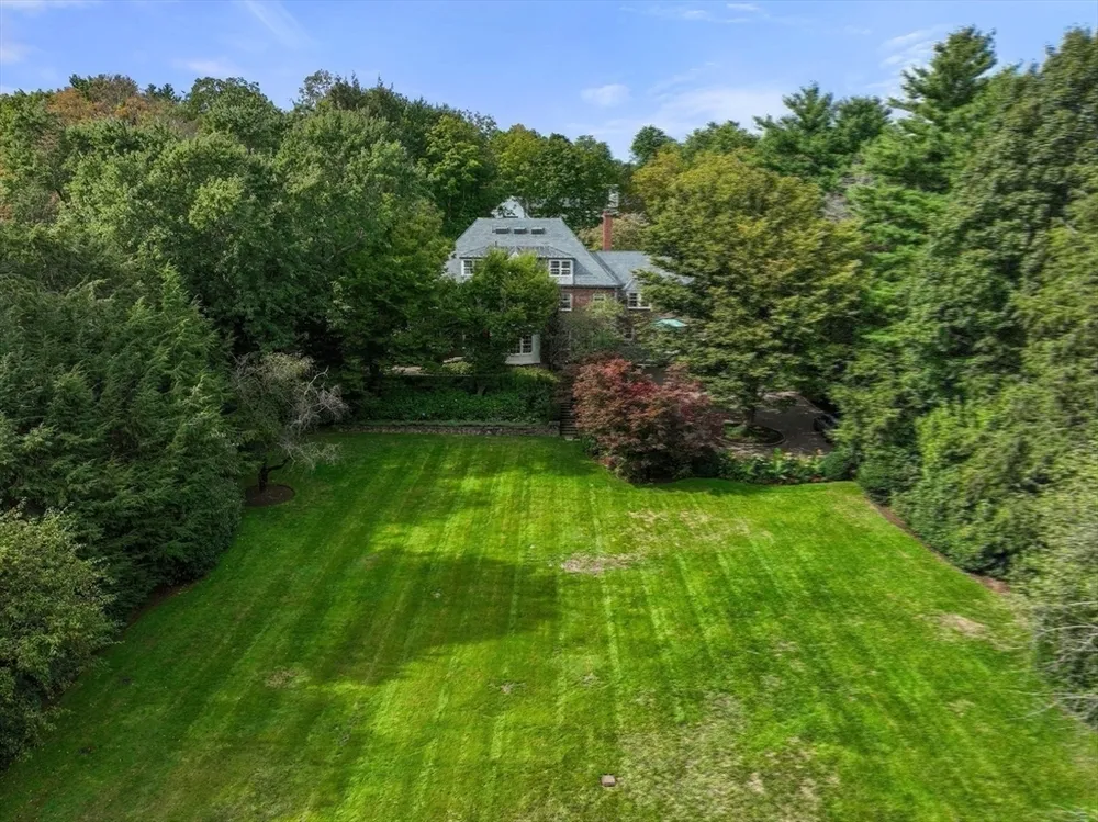 188 Heath St, Brookline, MA 02467