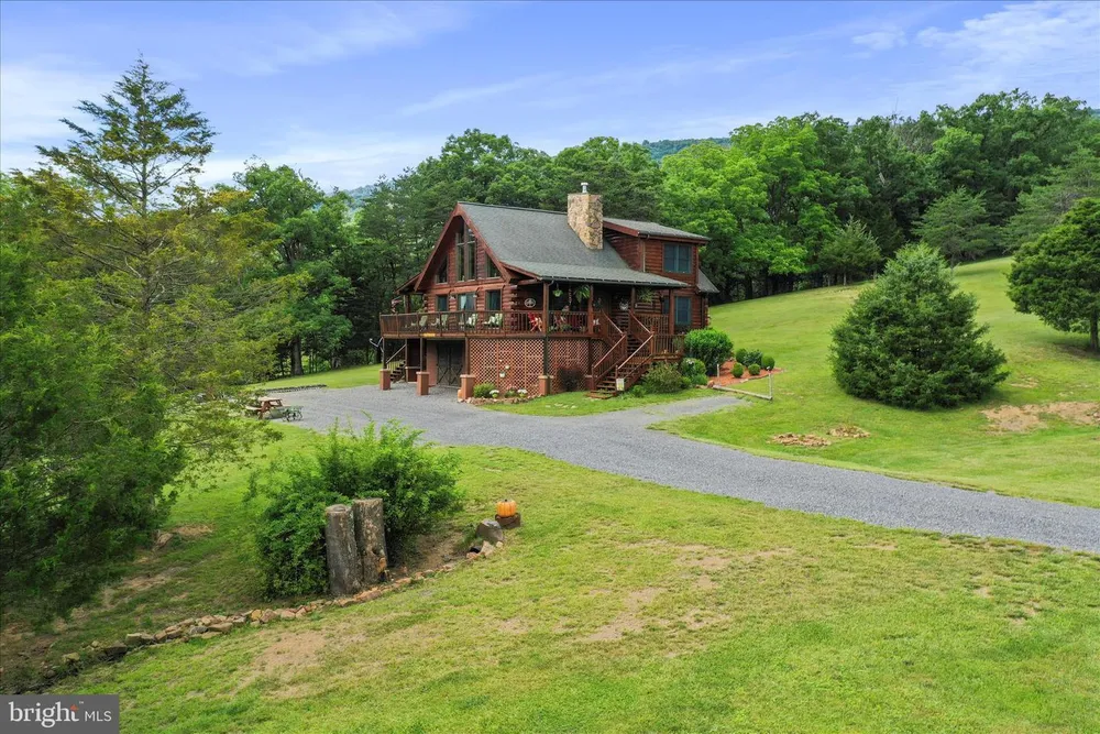 141 Rose Patch Drive, Petersburg, WV 26847