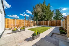 Park Avenue Hounslow TW3 photo 6